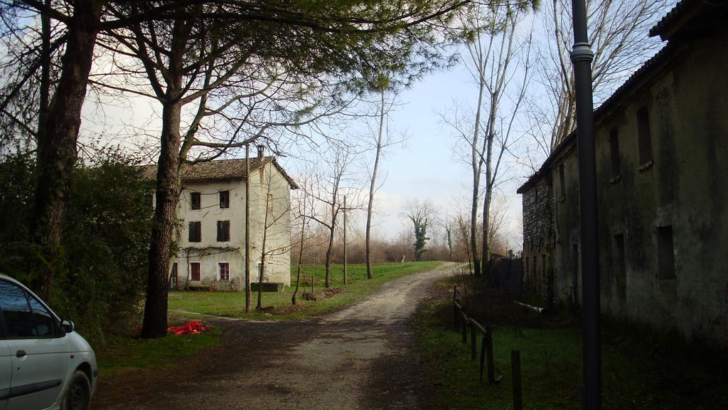 Stasion Di Pueste Nogaredo Buitenkant foto