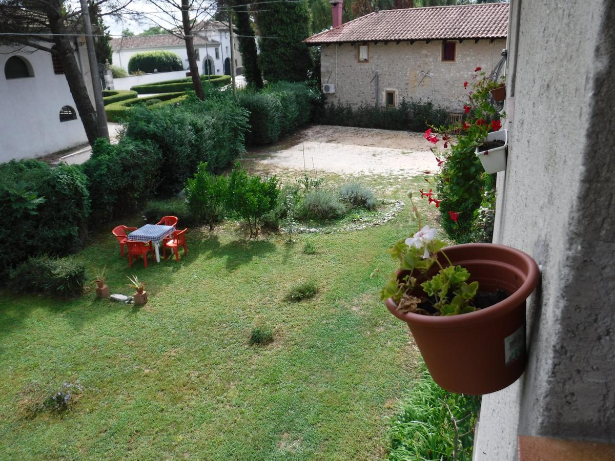 Stasion Di Pueste Nogaredo Buitenkant foto